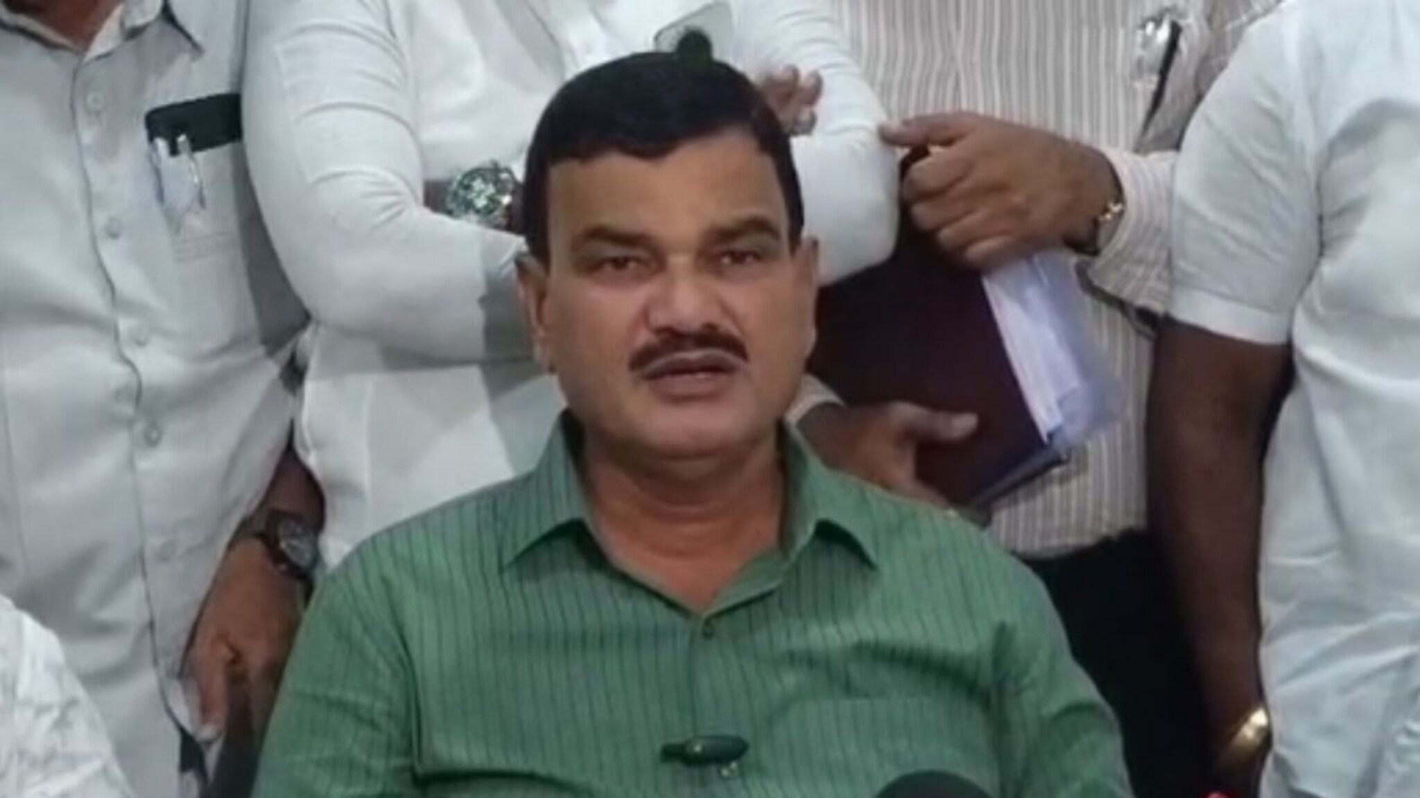 दत्ता भरणे सोडून गेला तरी दादांना फरक पडणार नाही, भाजपमध्ये जाणाऱ्यांना इशारा