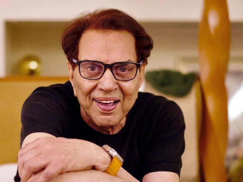 दरम्यान त्यांचं निधन झाल्याच्या अफवा सोशल मीडियावर वेगाने पसरू लागल्या. त्यांच्या निधनाची चुकीची माहिती समोर येताच त्यांची मुलगी अभिनेत्री ईशा देओल हिनं सोशल मीडियावर पोस्ट शेअर करत धर्मेंद्र यांची हेल्थ अपडेट दिली. त्याचबरोबर तिने निधनाच्या अफवांवर नाराजी व्यक्त केली. 