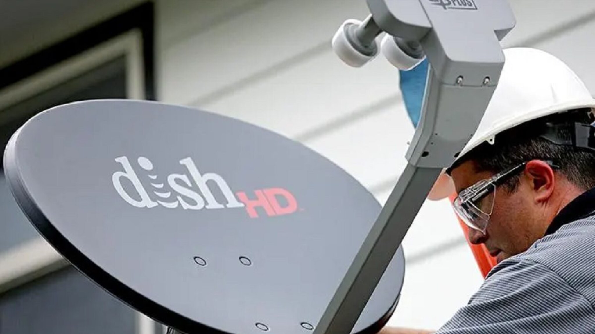 Dish TVची छत्री कशी काम करते? 99% लोकांना माहितीच नाही यामागची टेक्नॉलॉजी