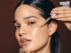 Skin Care : चेहऱ्यावर व्हिटॅमिन ई लावल्याने काय होते? वाचून व्हाल शॉक!