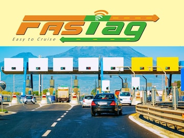 3000 रुपयांचा FasTag पास घेणाऱ्यांसाठी महत्त्वाची बातमी, NHAI कडून मोठी घोषणा 3000 रुपयांचा FasTag पास घेणाऱ्यांसाठी महत्त्वाची बातमी, NHAI कडून मोठी घोषणा