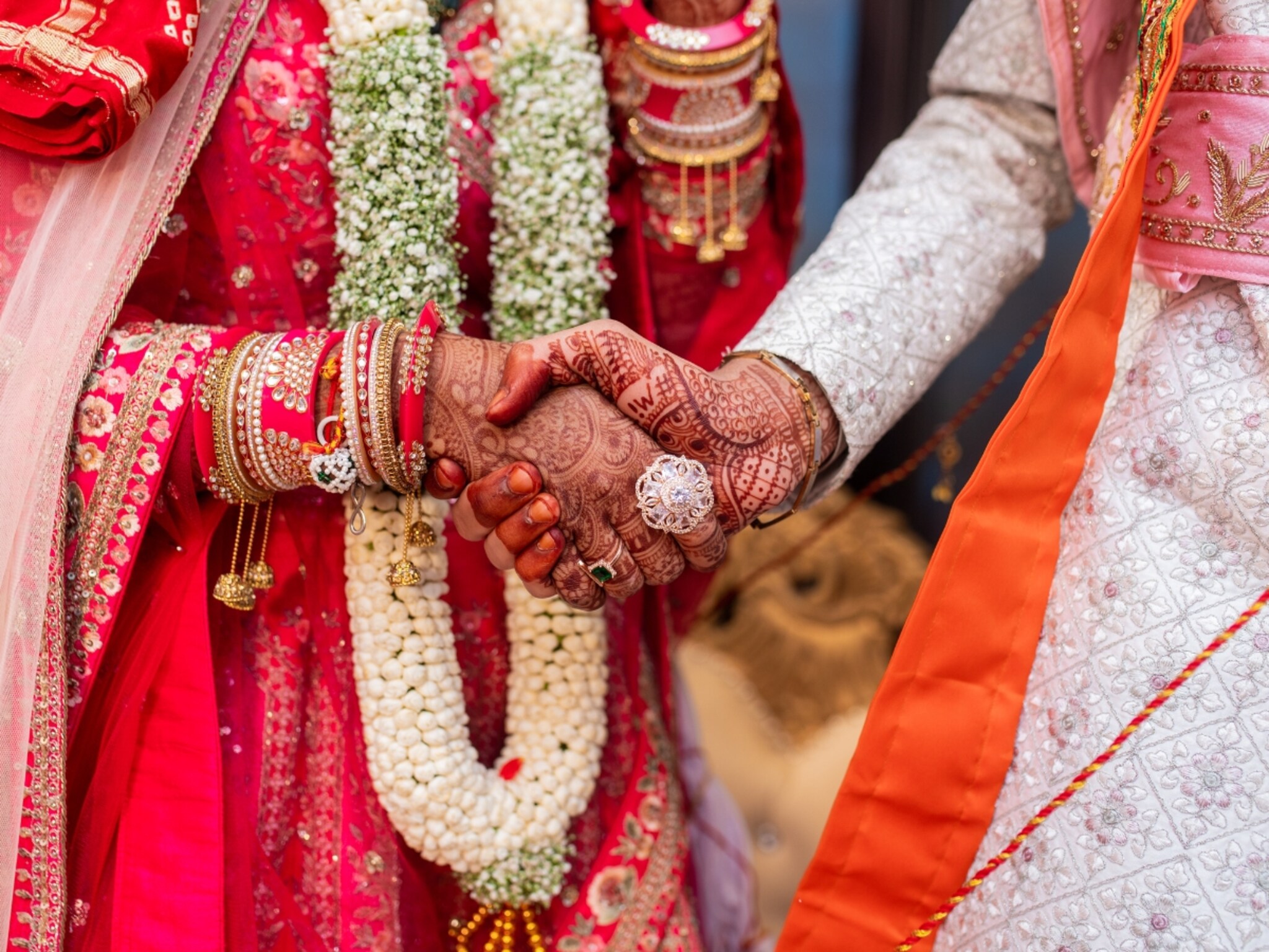 लग्नासाठी मुलगी निवडताना लक्षात ठेवा 'या' ५ गोष्टी, संसार होईल सुखाचा अन् आयुष्यभर मिळेल साथ!