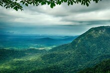 पावसाळ्यानंतरचा खरा स्वर्ग! दक्षिण भारतातील ही ५ हिल स्टेशन्स दूर करतील थकवा