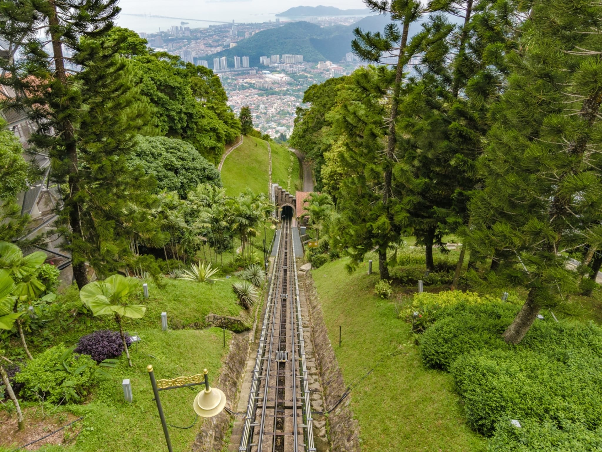 गर्दी विसरा, शांततेत जगा! भारतातली 'ती' ७ गुप्त हिल स्टेशन्स, जिथे क्वचितच भेट देतात लोक