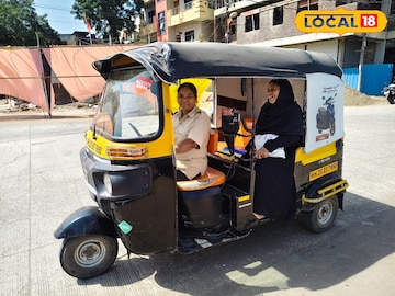 खाकीचं