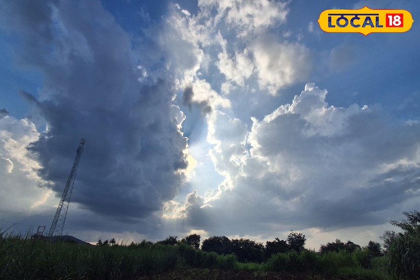 सोलापूर जिल्ह्यात मागील 24 तासात 34.4 अंश सेल्सिअस कमाल तापमानाची नोंद झाली. आज सोलापूर जिल्ह्यात विजांसह पावससाची शक्यता असल्याने दक्षतेचा यलो अलर्ट हवामान विभागाने दिली आहे.