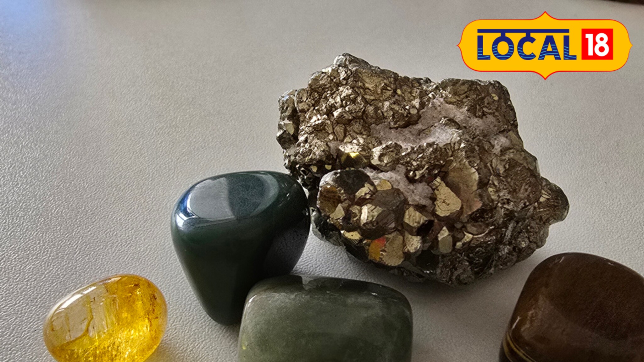 घरात हवी सुख आणि समृद्धी, याठिकाणी ठेवा क्रिस्टल, नक्कीच होणार लाभ, Video