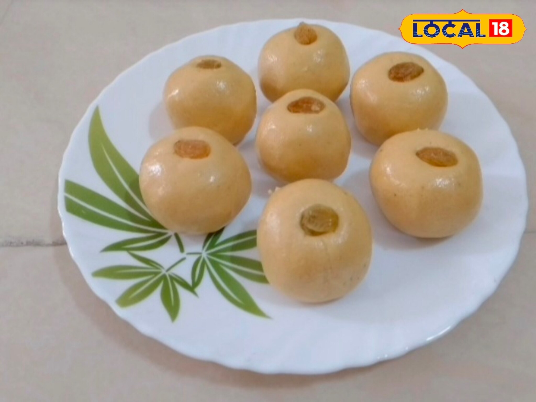 Diwali Recipe : बेसन लाडू आता चिकटणार नाही तोंडात, बनवताना फक्त टाका हा एक पदार्थ, VIDEO