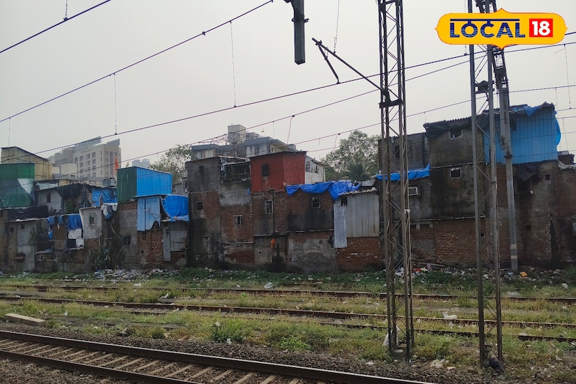 गेल्या काही दिवसांपासून मुंबईसह कोकण किनारपट्टीवरील भागात उन्हाचा तडाखा जाणवत होता. अनेक ठिकाणी तापमान वाढल्याने नागरिकांना उकाड्याचा त्रास होत होता. मात्र, आजच्या म्हणजेच 19 ऑक्टोबरच्या हवामानानुसार काही भागांना दिलासा मिळणार आहे. हवामान विभागाने दिलेल्या माहितीनुसार, मुंबई, ठाणे, नवी मुंबई आणि पालघर या जिल्ह्यांमध्ये आज हवामान कोरडे असेल, तर कोकणातील काही दक्षिणेकडील जिल्ह्यांमध्ये पुन्हा पावसाची हजेरी लागणार आहे. 
