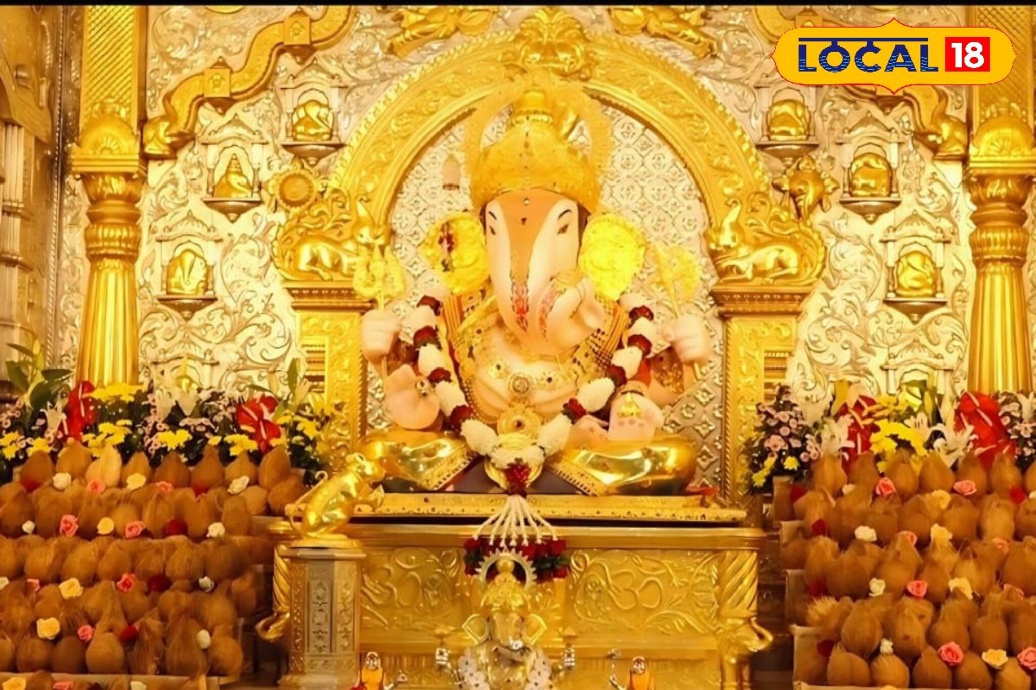 दगडूशेठ गणपती मंदिरात उमांगमलज जन्मोत्सव, बाप्पाला 1100 नारळांचा महानैवद्य