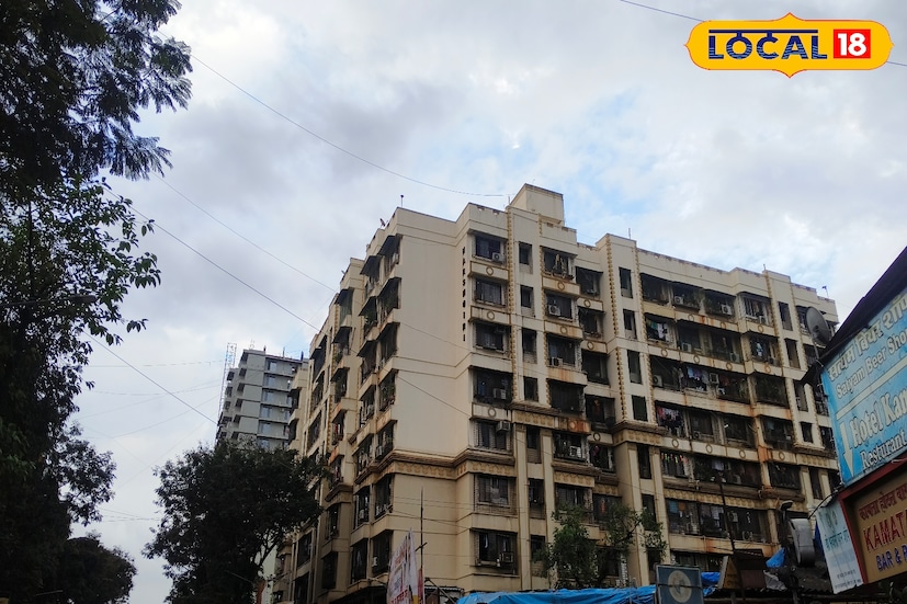 गेल्या दोन दिवसांपासून मुंबईसह कोकणातील अनेक भागांमध्ये अधूनमधून पावसाच्या सरी कोसळत आहेत. हवामान विभागाने याच पार्श्वभूमीवर आज, म्हणजेच 26 ऑक्टोबर 2025 रोजीही येल्लो अलर्ट जारी केला आहे. गेल्या काही दिवसांपासून ऑक्टोबरच्या उकाड्यामुळे नागरिक हैराण झाले असले तरी पावसाच्या या सरींनी दिलासा दिला आहे. गेल्या दोन दिवसांपासून मुंबईसह कोकणातील अनेक भागांमध्ये अधूनमधून पावसाच्या सरी कोसळत आहेत. हवामान विभागाने याच पार्श्वभूमीवर आज, म्हणजेच 26 ऑक्टोबर 2025 रोजीही येल्लो अलर्ट जारी केला आहे. गेल्या काही दिवसांपासून ऑक्टोबरच्या उकाड्यामुळे नागरिक हैराण झाले असले तरी पावसाच्या या सरींनी दिलासा दिला आहे.