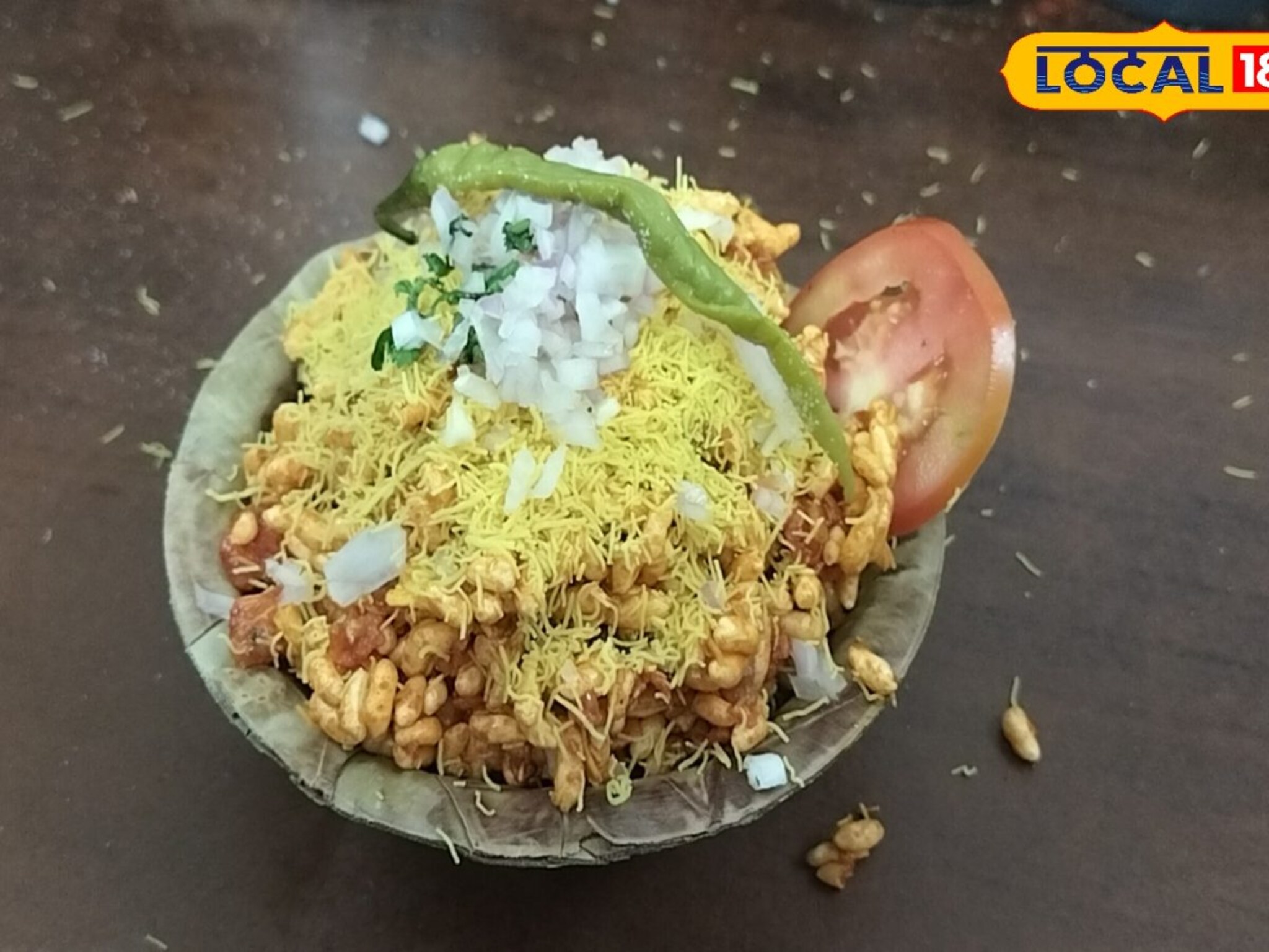 एमबीए शिकलेल्या तरुणाने पुण्यात सुरू केला कोल्हापुरी भडंगचा व्यवसाय