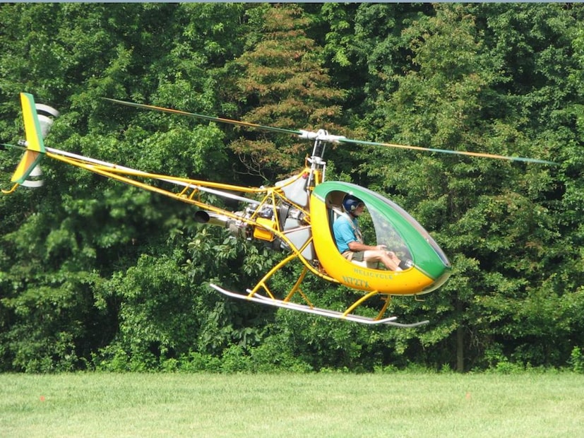 Halliwell's bottlenose dolphin helicopter शेवटी आहे 'हेलीव्हेल अफालिना' नावाचे हेलिकॉप्टर. हे हेलिकॉप्टर चालवण्यासाठी जास्त इंधन लागत नाही. एक किंवा २ आसनी हे हेलिकॉप्टर आहे. या हेलिकॉप्टरची किंमत 120,000 डॉलर इतकी आहे. भारतात या डॉलरची किंमत 1,05,59,894 रुपये इतकी आहे. 