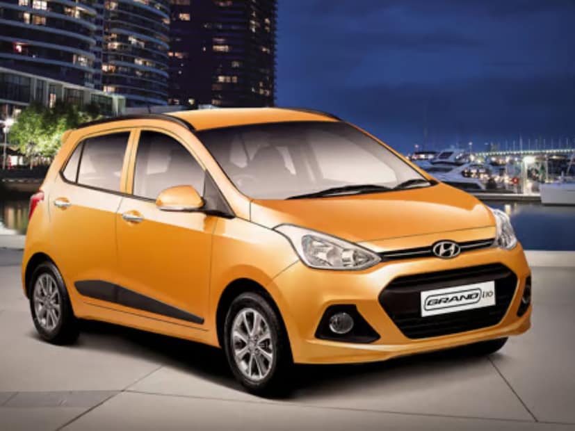 Hyundai Grand i10 NIOS (ग्रँड i10 NIOS): ही हॅचबॅक ५.४७ लाख (एक्स-शोरूम) च्या सुरुवातीच्या किंमतीवर उपलब्ध आहे. जीएसटी (GST) रचनेअंतर्गत यावर ७३,८०८ रुपयांपर्यंतची कपात झाली आहे, तसंच  ५०,००० पर्यंतचा सणासुदीचा लाभही मिळत आहे.