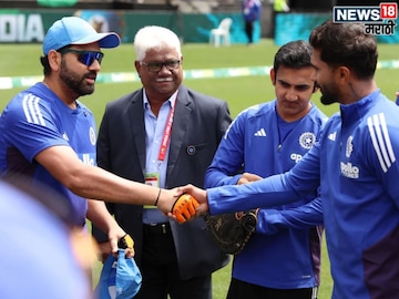 IND vs AUS 1st ODI No place for Kuldeep Yadav