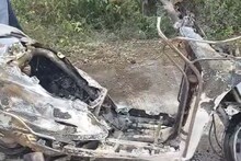 जळगावमध्ये लव जिहादाच्या संशयावरून तरुणाला बेदम मारहाण, भर रस्त्यात दुचाकी पेटवली