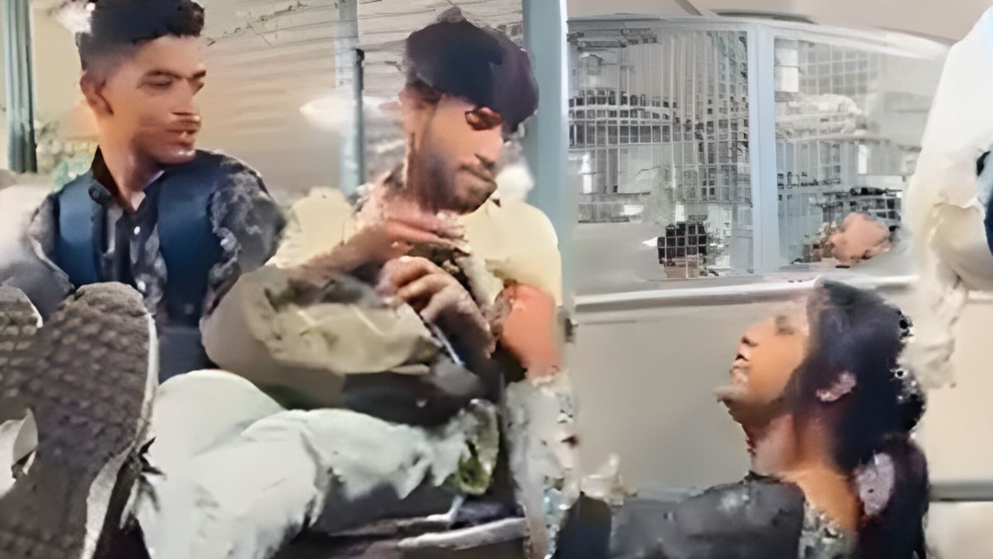 ट्रेनमध्ये तरुणाने किन्नरला दिले 1000 रुपये, त्याबदल्यात मागितलं असं काही की... Video Viral