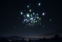 1940-50 च्या दशकात आकाशात दिसला होता रहस्यमयी प्रकाश, 80-90 वर्षांनी गूढ उकललं; खतरनाक लिंक