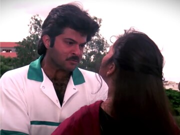 7 मिनिट 37 सेकंदाचं बॉलिवूडचं ते आयकॉनिक साँग; संपूर्ण देशाला लावलं वेड