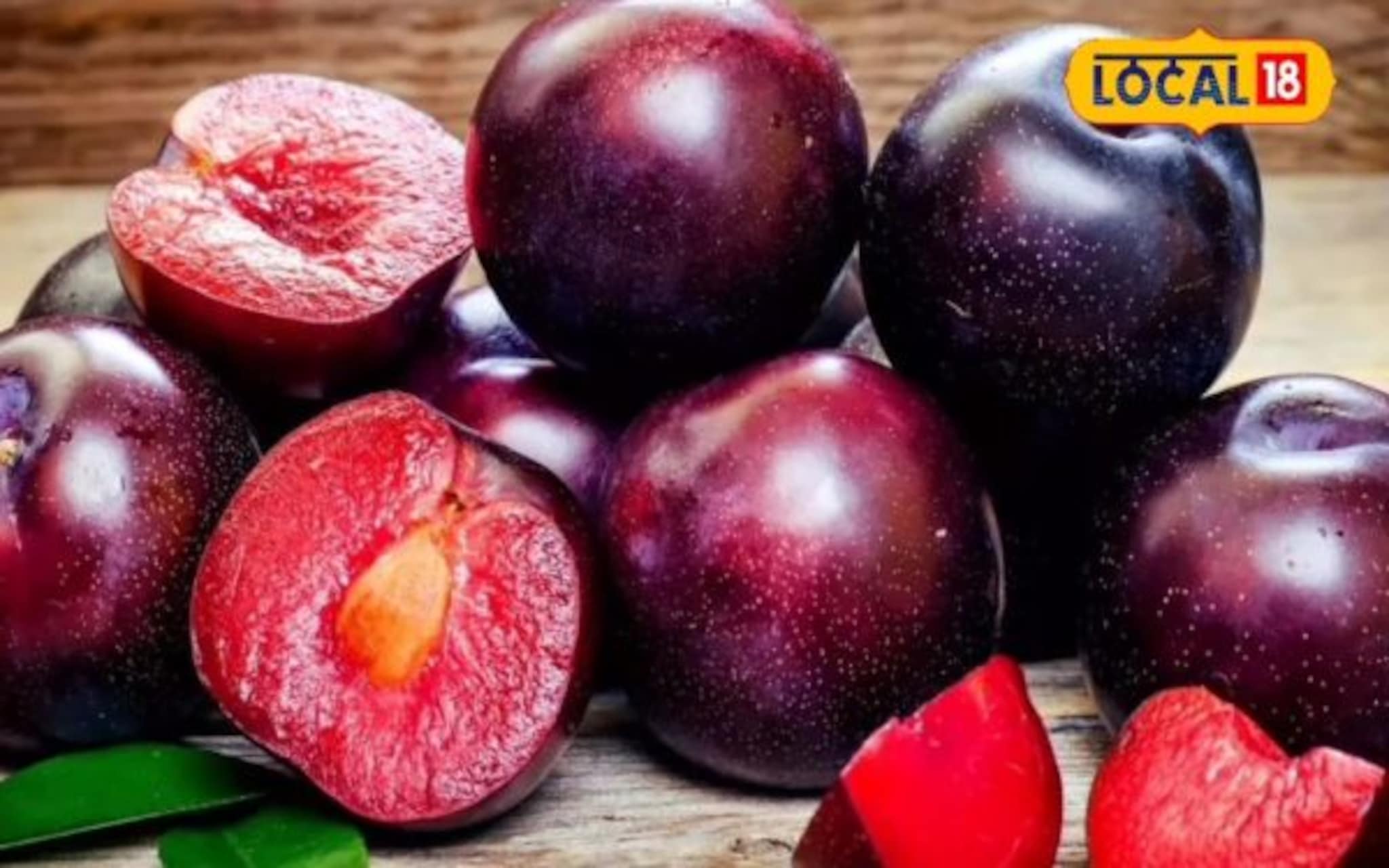 Aloo Bukhara Benefits: पचनशक्तीसाठी अतिशय फायदेशीर, आलू बुखाराचे हे गुणकारी फायदे माहितीये का?