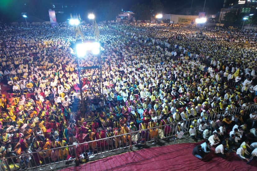  दरिंदे पाटलामुळे मराठा समाज आणि आमच्यात अंतर निर्माण झाल्याची टीका भुजबळांनी केली... तर ओबीसींचं आरक्षण हिसकावून द्यायचं नाही असं आवाहन धनंजय मुंडेंनी ओबीसी बांधवांना केलं.