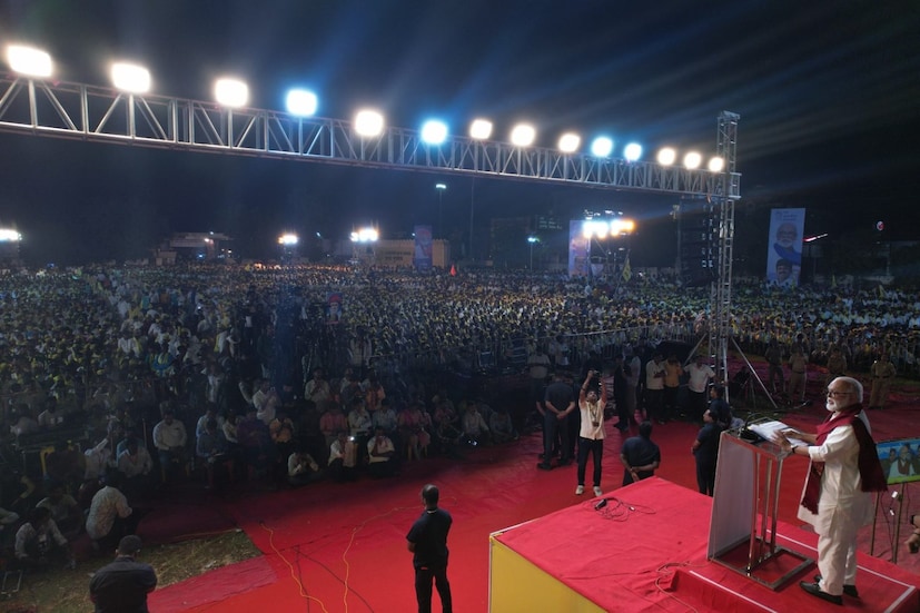 मराठा आरक्षणासंदर्भातल्या जीआरच्या मुद्द्यावरून आक्रमक झालेल्या ओबीसींचा महाएल्गार मेळावा बीडमध्ये पार पडला. मैदान मेळव्यासाठी आलेल्या गर्दीने फुलून गेलं होते 