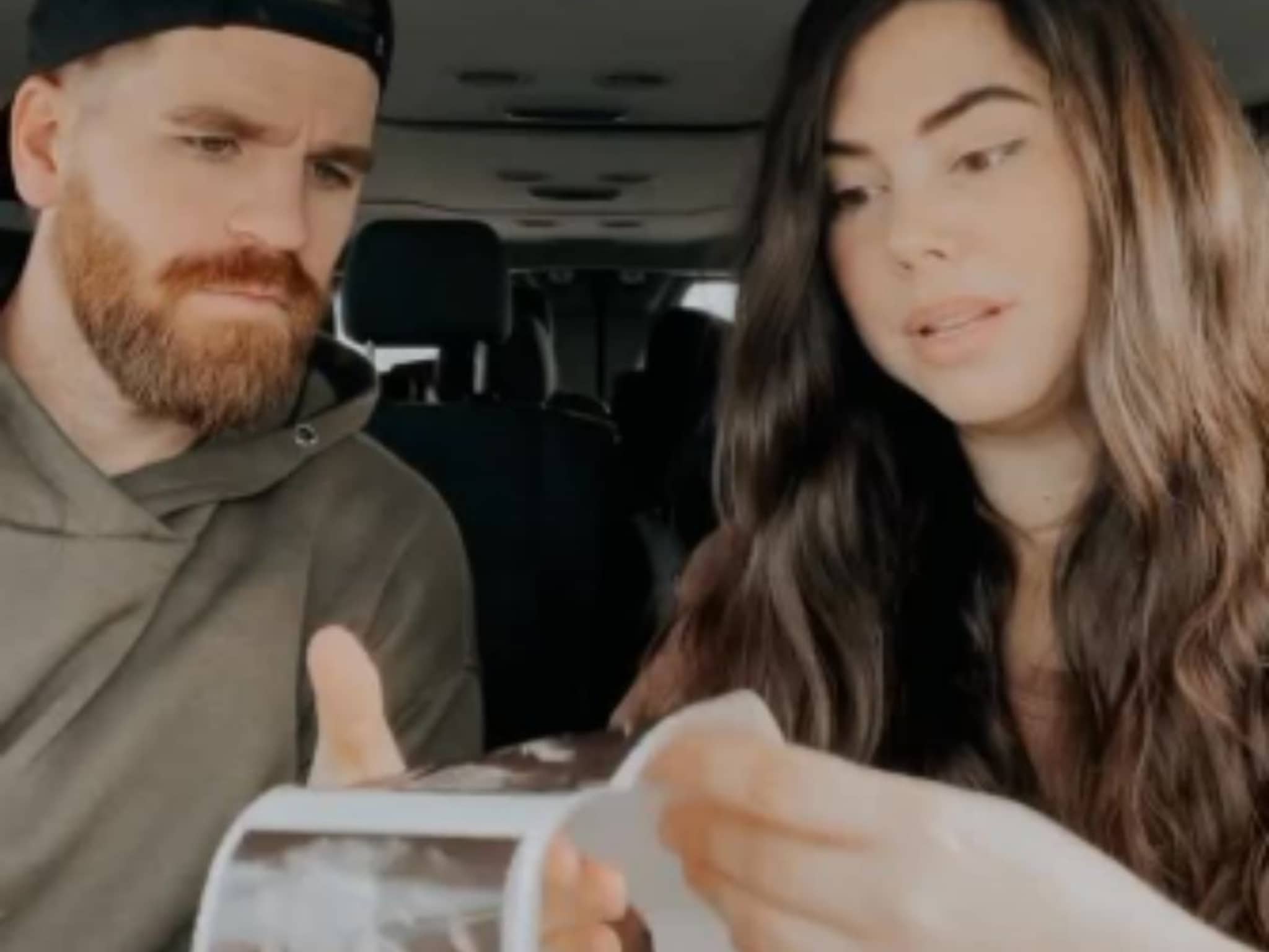 आधीच 5 मुलं, बायको सहाव्यांदा आई होणार; पण पोटात असं काही..., सोनोग्राफी रिपोर्ट पाहून नवरा धक्क्यात