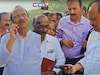 'आडमुठेपणा करू नका...', अधिकाऱ्यांना झापल्यानंतर अजितदादांनी कुणाला फोन फिरवला?