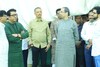 उद्धव-राज ठाकरे भेटीचे फोटो समोर, बारशाच्या कार्यक्रमातील खास क्षण