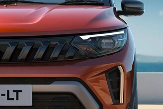 SUV काहीच नाही! जगातली सगळ्यात स्वस्त 7 सीटर MPV भारतात,किंमत ऐकून Car विकाल