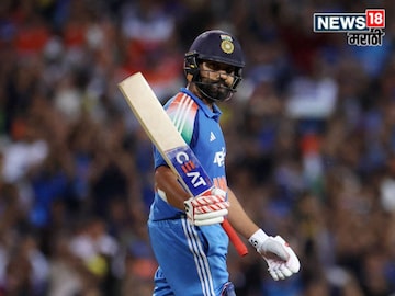 Rohit Sharma : शतक ठोकल्यानंतर रोहितच्या शिरपेचात मानाचा तुरा! Rohit Sharma : शतक ठोकल्यानंतर रोहितच्या शिरपेचात मानाचा तुरा!