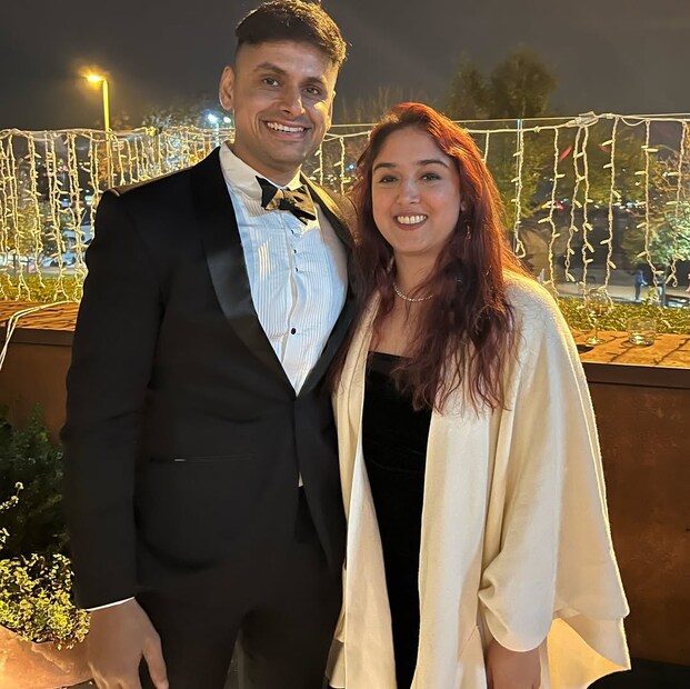  "तू तिचा उत्तम मित्र होऊ शकतोस, पण हे लग्न जमण्याची, लग्न ही कन्सेप्ट आपल्याकडे खूप वेगळी आहे. जबाबदारी आहे. दोन्ही कल्चर वेगळी आहेत. ते असूनसुद्धा त्या दोघांनी एकमेकांची जबाबदारी घेणं याची मला चिंता होती की कसं होणार मॅच."