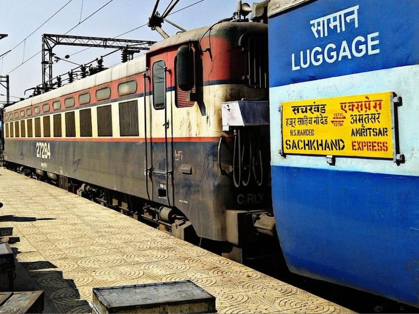 हे जेवण साधं पण पौष्टिक, पूर्णपणे शाकाहारी आणि ताजं तयार केलेलं असतं. नाश्त्यात अनेकदा खिचडी किंवा डाळ आणि भात असे हलके पदार्थ असतात. दुपारच्या जेवणात आणि रात्रीच्या जेवणात कडी आणि भात, हरभरा, डाळ, बटाटा-फुलकोबी किंवा हंगामी हिरव्या भाज्या असतात. 