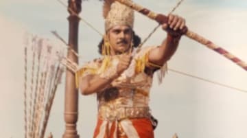 असं काय घडलं ज्यामुळे महाभारतात 'कर्ण' बनले पंकज धीर असं काय घडलं ज्यामुळे महाभारतात 'कर्ण' बनले पंकज धीर
