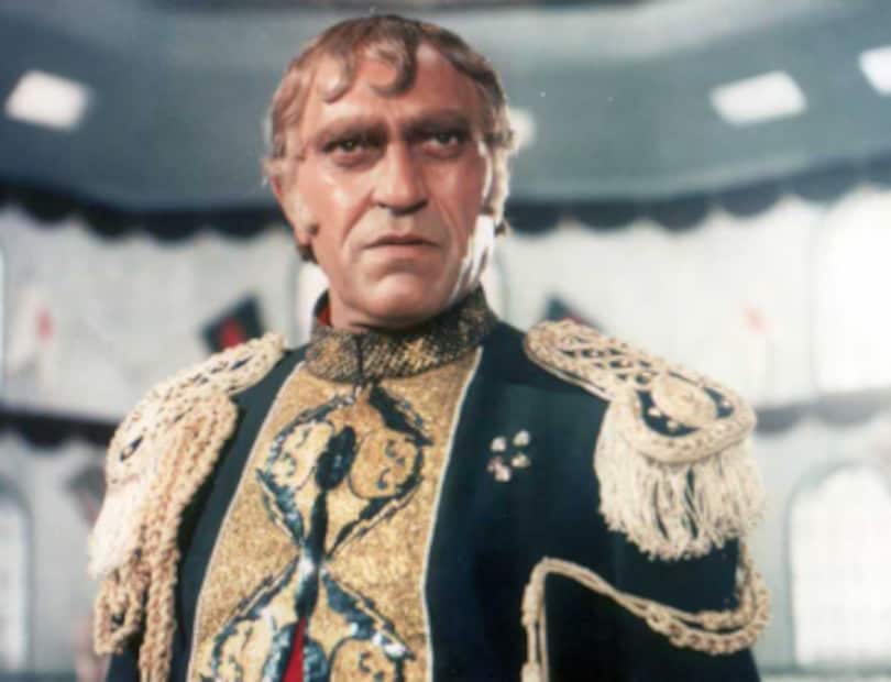  अमरीश पुरी यांनी जेव्हा पहिल्यांदा मोगेंबोचा कॉस्च्युम पाहिला, तेव्हा त्यांना आनंद गगनात मावेनासा झाला होता. इतकेच नव्हे, तर चित्रपटाचे निर्माता बोनी कपूर यांनाही तो पोशाख खूप आवडला होता.