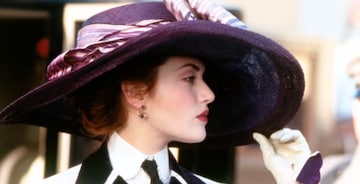 28 वर्षांपूर्वीची सुपरहिट लव्हस्टोरी, आजही जबरदस्त क्रेझ; OTT वरील नंबर 1 फिल्म 28 वर्षांपूर्वीची सुपरहिट लव्हस्टोरी, आजही जबरदस्त क्रेझ; OTT वरील नंबर 1 फिल्म