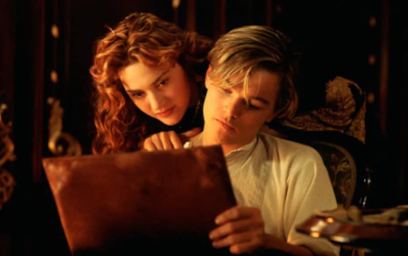  28 वर्षांपूर्वी आलेल्या या चित्रपटाचं सर्वत्र कौतुक झालं. 11 ऑस्कर पुरस्कार या चित्रपटाने आपल्या नावे केले. IMDB वर या चित्रपटाला 7.9 रेटिंग मिळाले.