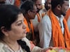 ठाकरेंचे मावळे राज यांच्या शिवतीर्थावर,शर्मिला वहिनींच्या कृतीने भारावले शिवसैनि