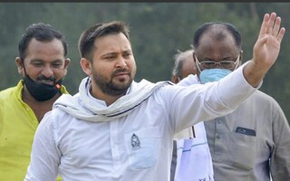 आरजेडीने अंतिम केली विधानसभा उमेदवारांची यादी; तेजस्वी यादवांच्या निवडीवर ठरले अंतिम निर्णय