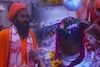 उज्जैनच्या महाकाल मंदिरात राडा, गाभाऱ्यात पुजारी-महंतामध्ये धक्काबुक्की-शिवीगाळ