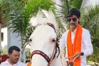 Manoj Jarange: डोळ्याला गॉगल, घोड्यावर स्वार, जरांगे पाटलांचा मराठवाडी स्वॅग