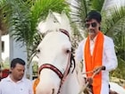 Manoj Jarange: डोळ्याला गॉगल, घोड्यावर स्वार, जरांगे पाटलांचा मराठवाडी स्वॅग