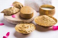 Diwali : दिव्यांप्रमाणेच तुमच्या चेहऱ्यावरही येऊ दे चमक, या खास फेसपॅकचा नक्की करा वापर