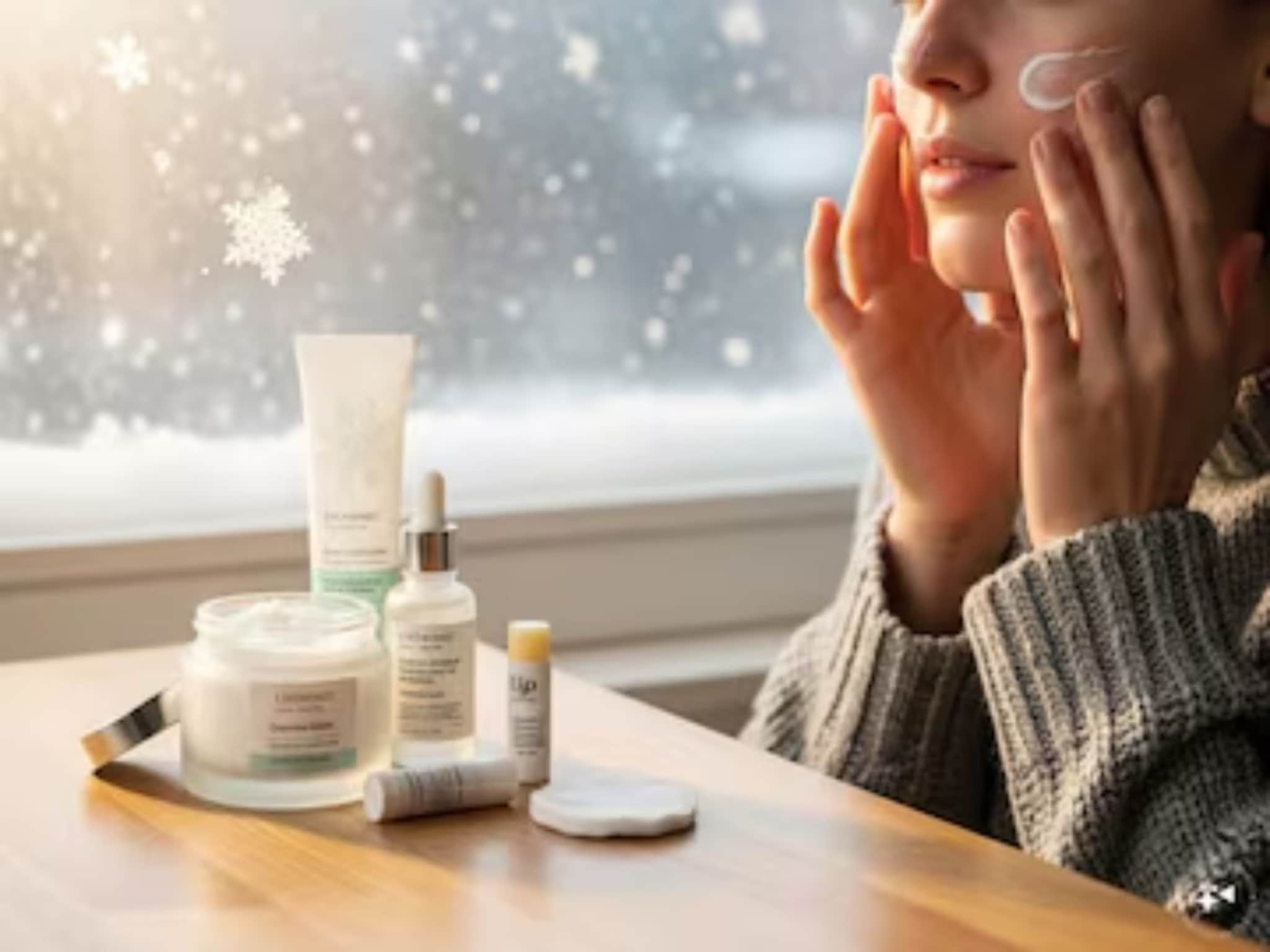 Skin Care Tips : हिवाळ्यात चुकूनही चेहऱ्याला 'या' गोष्टी लावू नका! अन्यथा चेहरा पिंपल्सने भरून जाईल