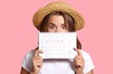 पिरीएड्समध्ये पॅड वापरल्याने स्किन खरंच काळी पडते? डॉक्टरांनी सांगितले सत्य