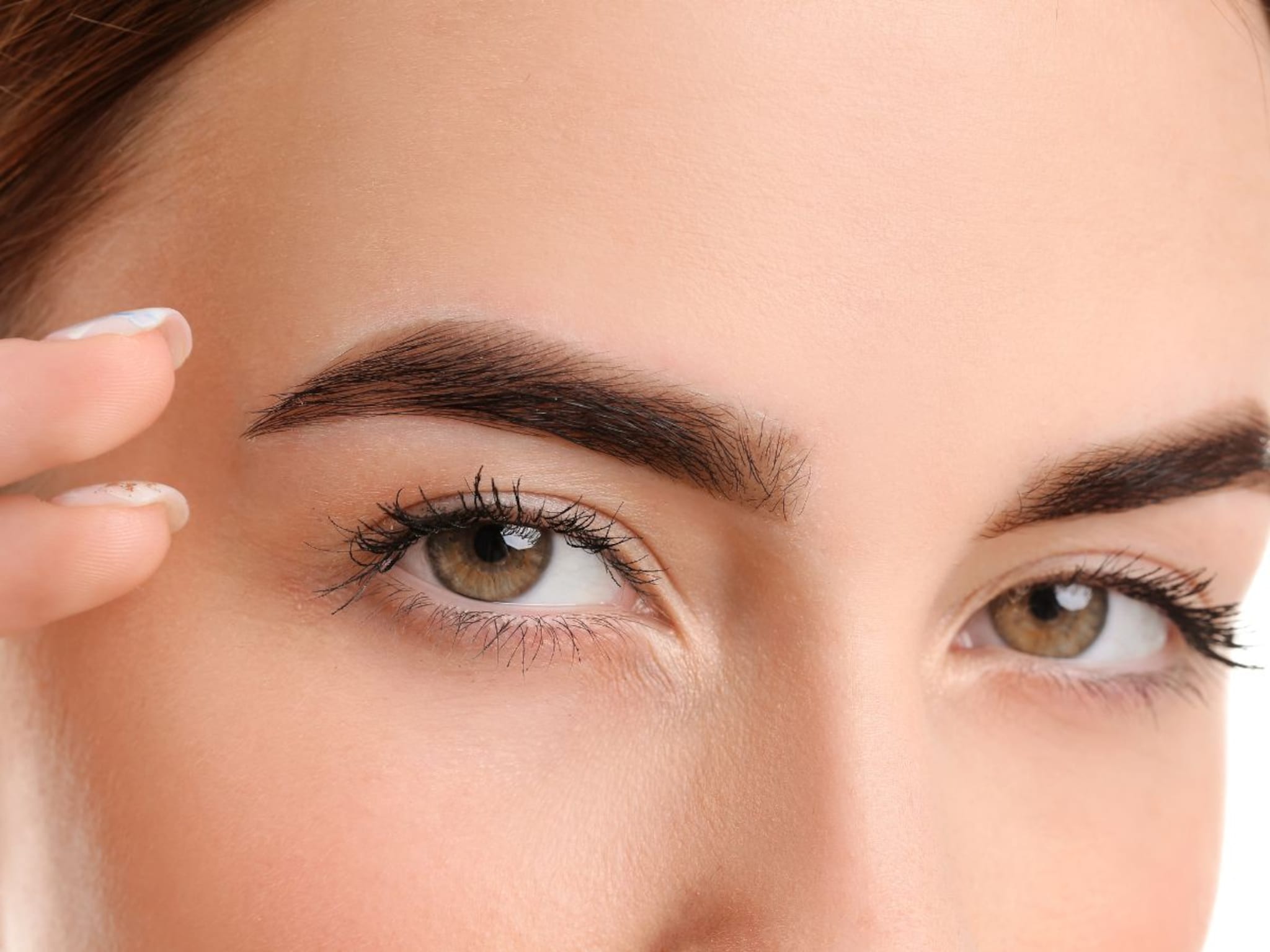 Thick Eyebrows : व्हॅसलिनच्या वापराने 7 दिवसांत विरळ भुवया होतील दाट! पाहा वापरण्याची योग्य पद्धत