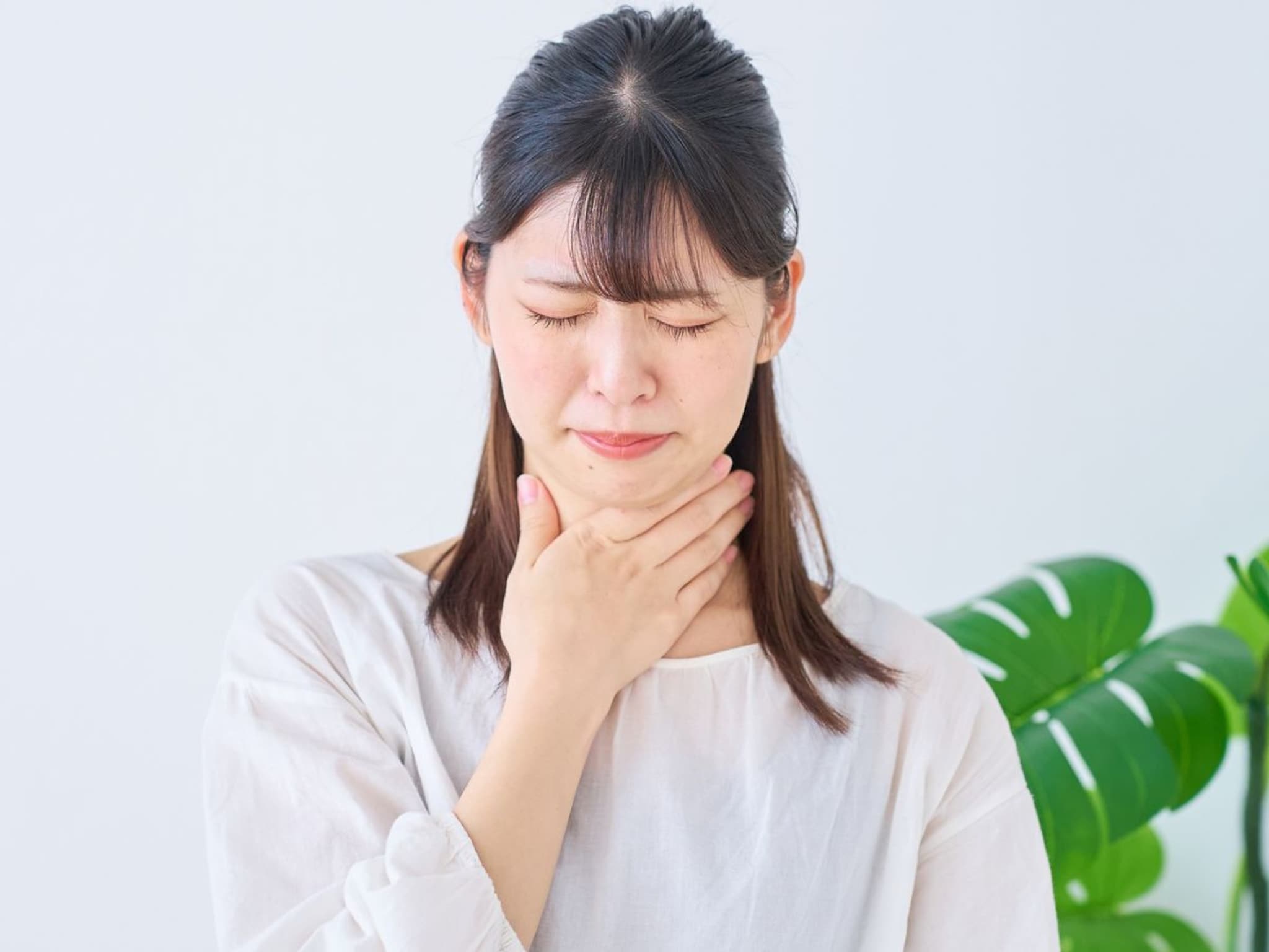Voice Change Causes : सर्दी-खोकला झाल्यावर आवाज का बदलतो? जाणून घ्या याची कारणे आणि उपाय
