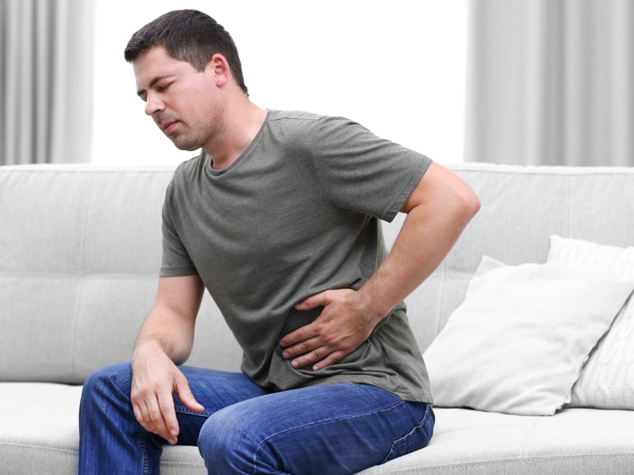 Bloating Causes : जेवणानंतर प्रत्येकवेळी पोट फुगतं का? 'या' गंभीर आजारांचं असू शकतं लक्षण, वेळीच द्या लक्ष