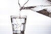 Drinking Water : एका दिवसात किती पाणी प्यावं ? शरीर विज्ञान काय सांगतं ?