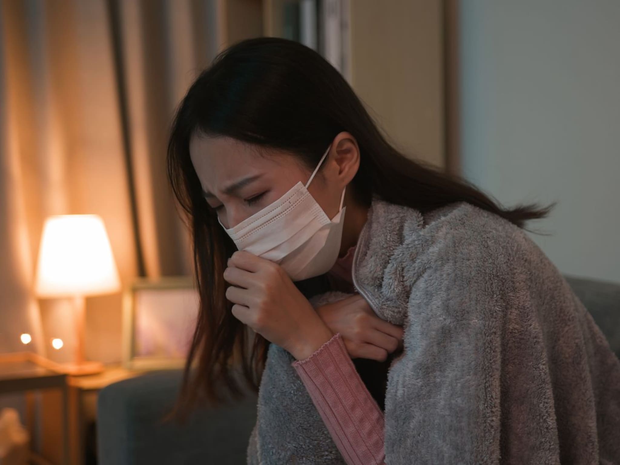 Cough At Night : रात्री झोपताना अचानक खूप खोकला लागतो? जाणून घ्या कारणे आणि सोपे घरगुती उपाय